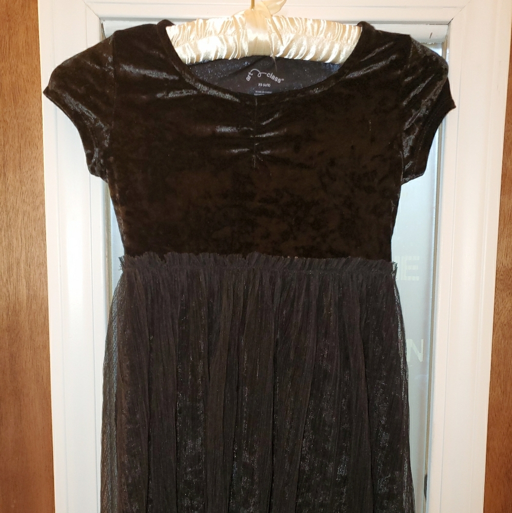 Girls black velvet dress